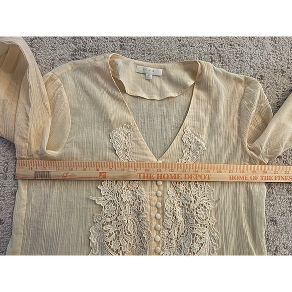 Women's Medium Eri + Ali Anthropologie Cream Sheer Lace Long Sleeve Blouse - Picture 8 of 8